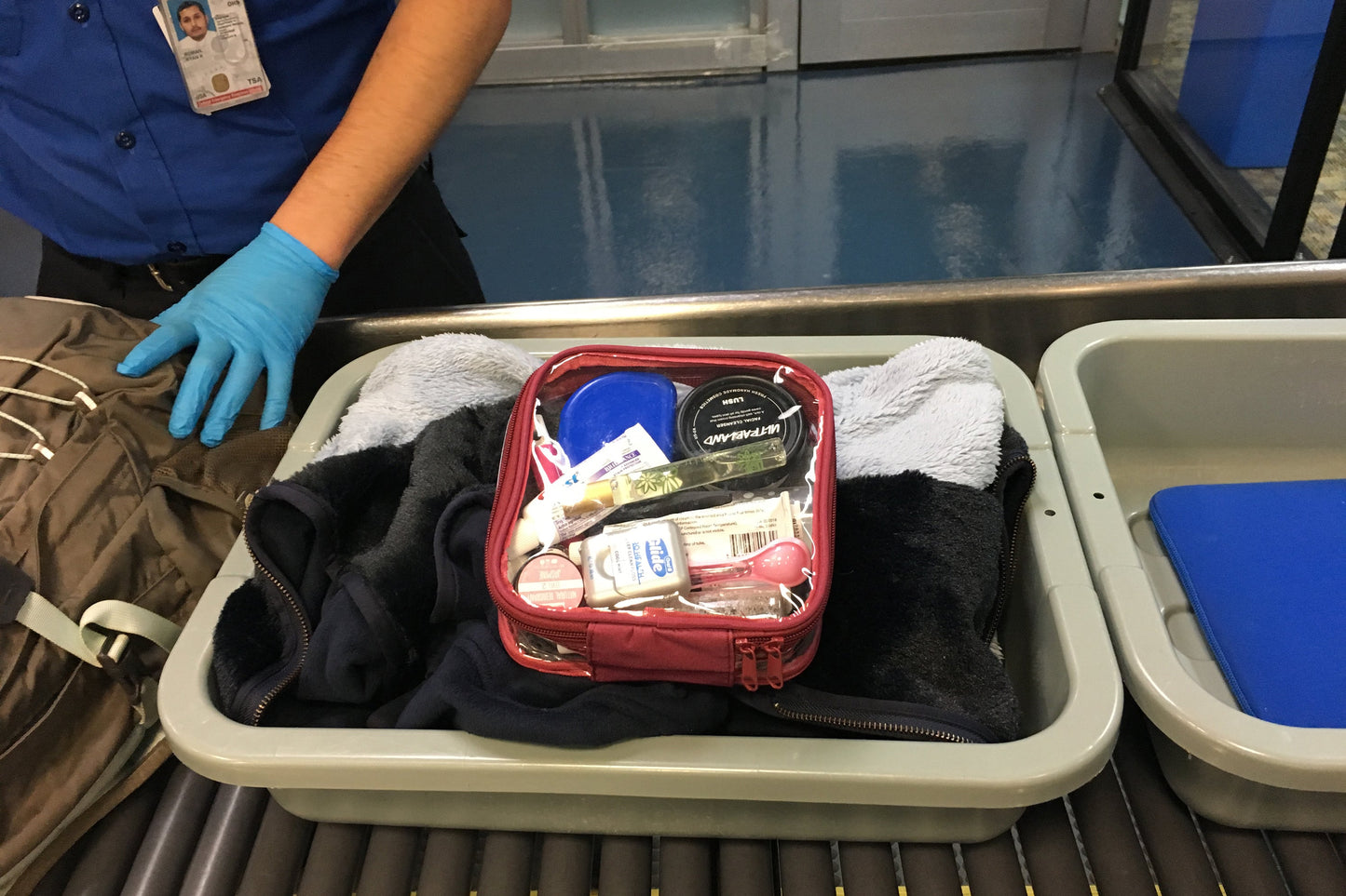 TSA Approved Clear Toiletry Bag - Quart Size 3-1-1 Liquids Toiletries